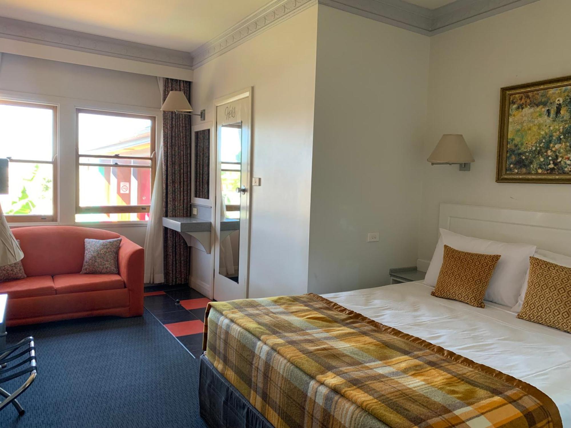 Moruya Monarch Hotel מראה חיצוני תמונה