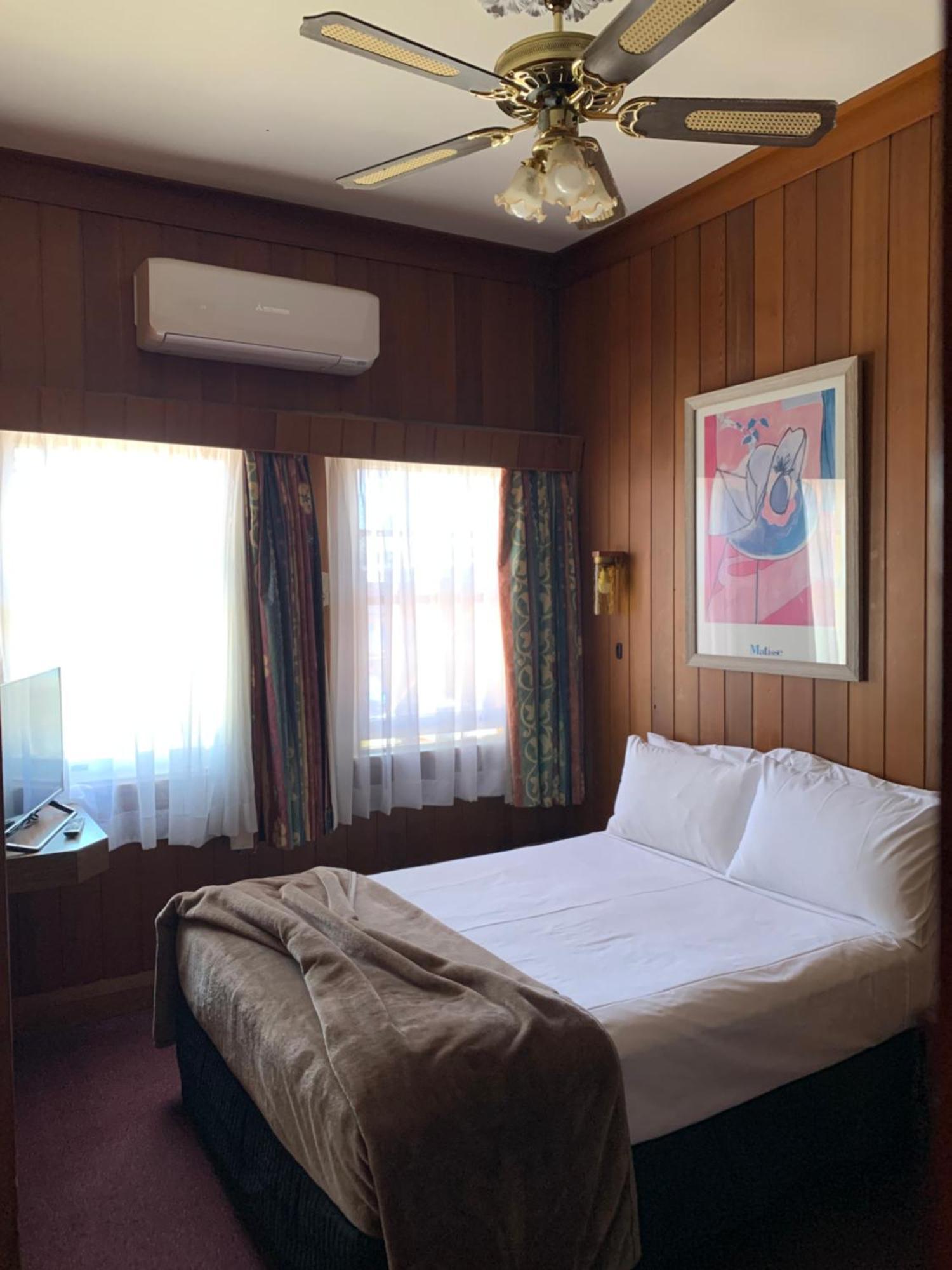 Moruya Monarch Hotel מראה חיצוני תמונה